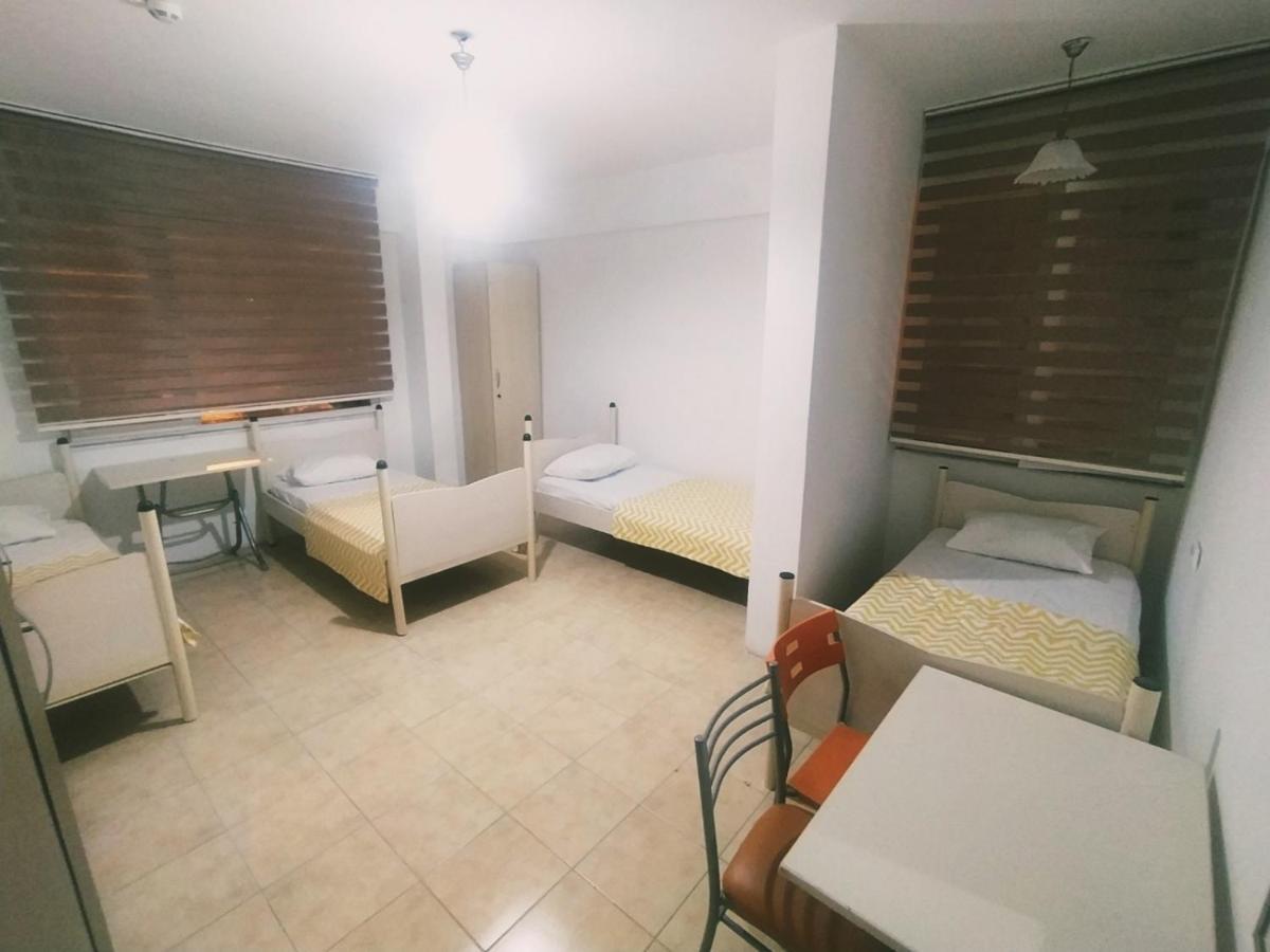 ריזה Ipek Pansiyon & Hostel מראה חיצוני תמונה